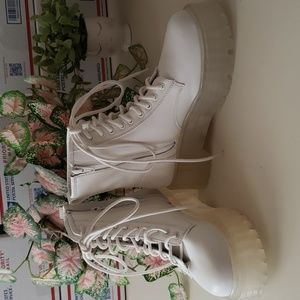 GB Gianni Bini  White Moon-Walk Platform Combat Booties